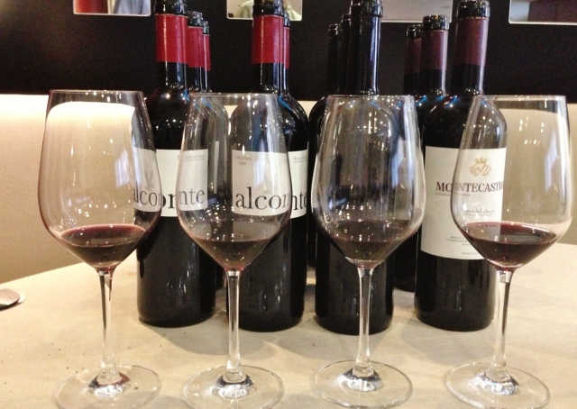 Bodegas_Montecastro_presentación_Lavinia_copas_vinos